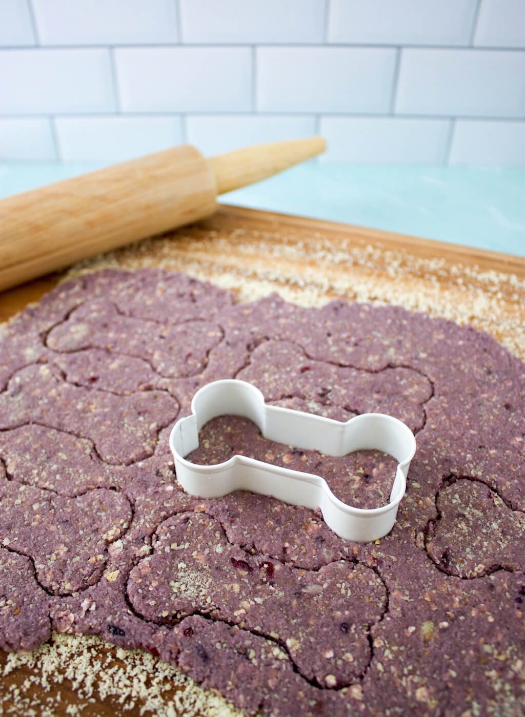 Gluten-Free Blackberry & Almond Flour Dog Treats (with a grain-free option) Gluten-Free Blackberry & Almond Flour Dog Treats (with a grain-free option)