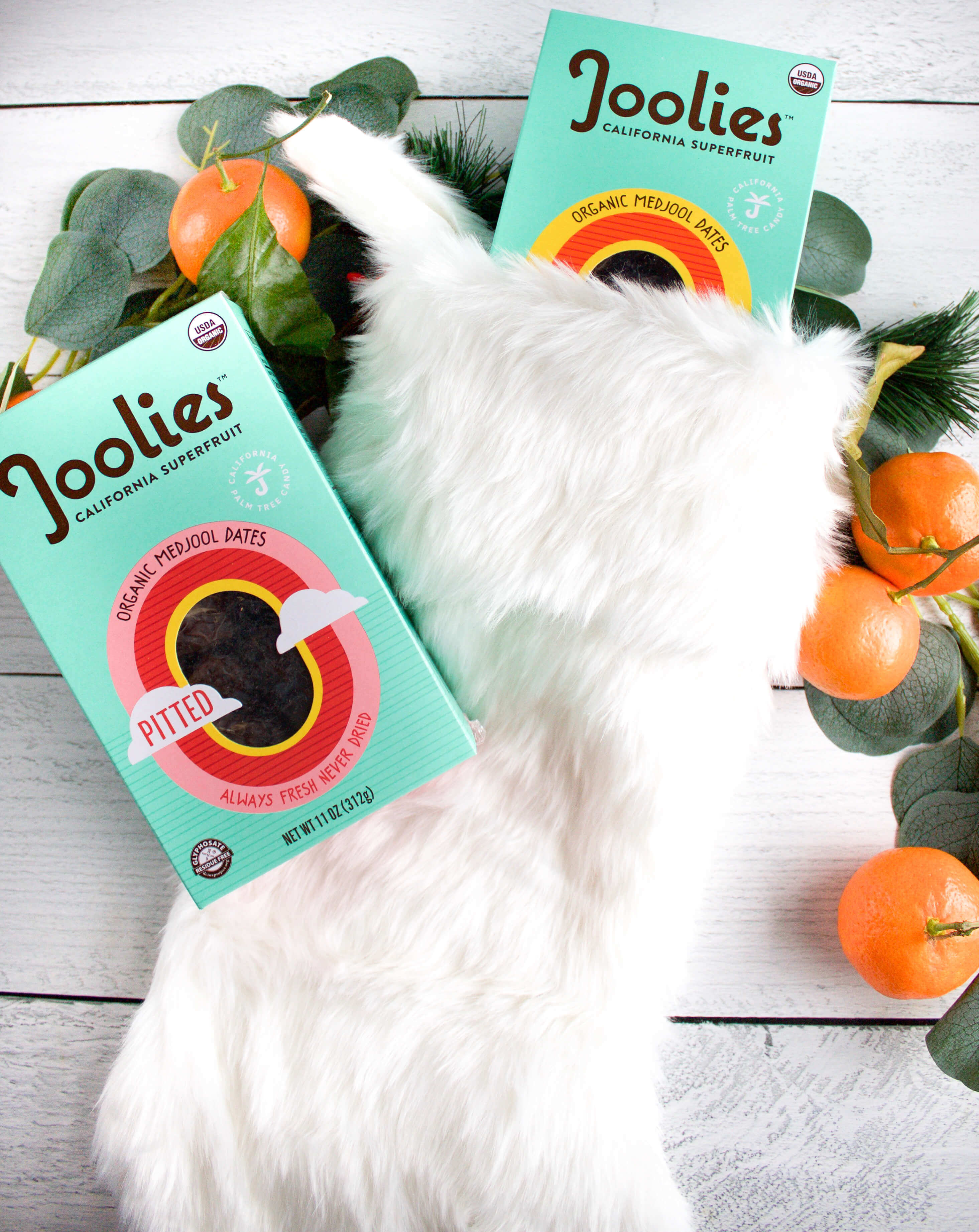 Jooliesโข Organic Medjool Dates Jooliesโข Organic Medjool Dates