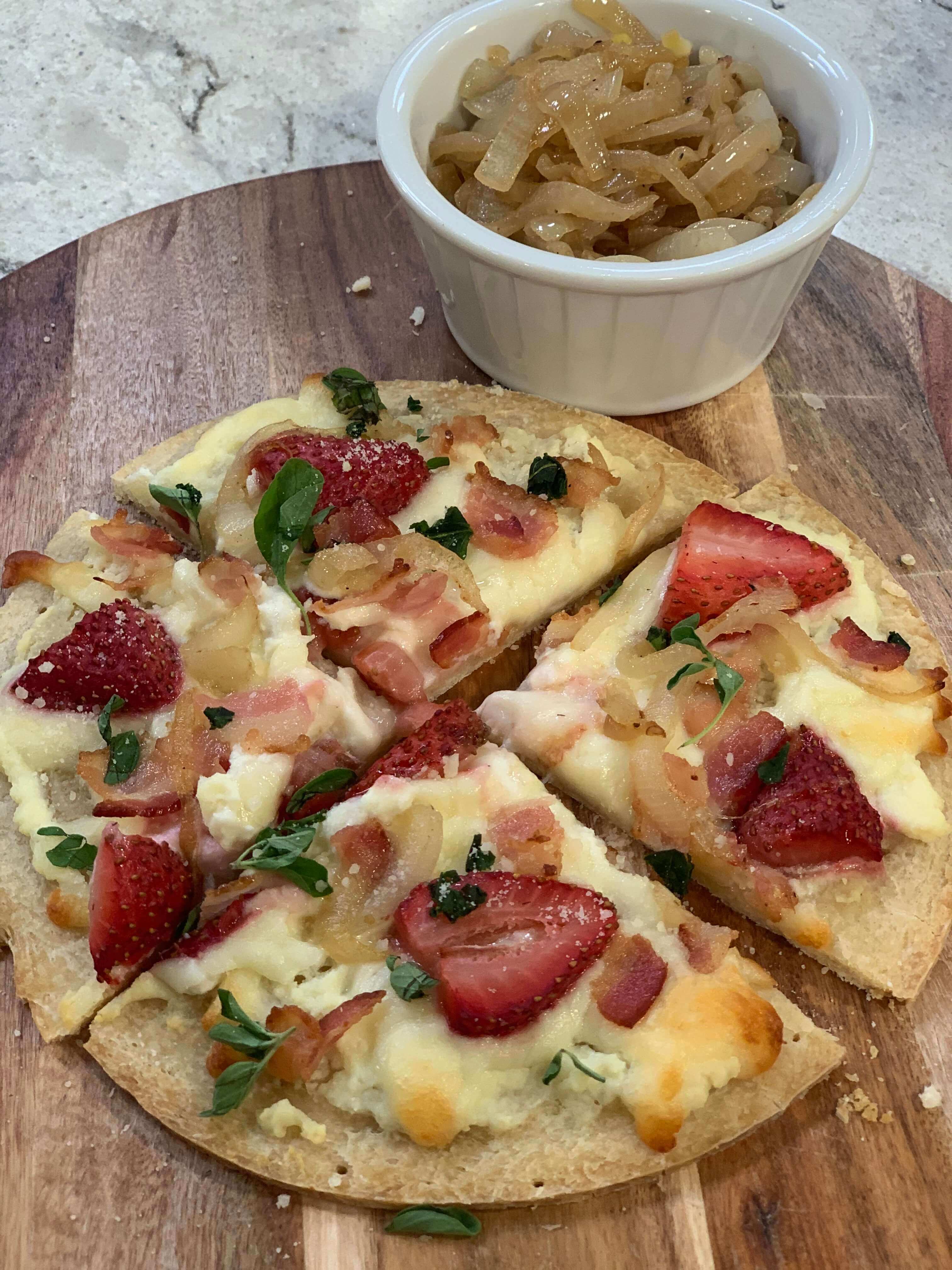 Strawberry & Caramelized Onion Pizzaย Healthy Kid-Friendly Recipes: Strawberry & Caramelized Onion Pizzaย