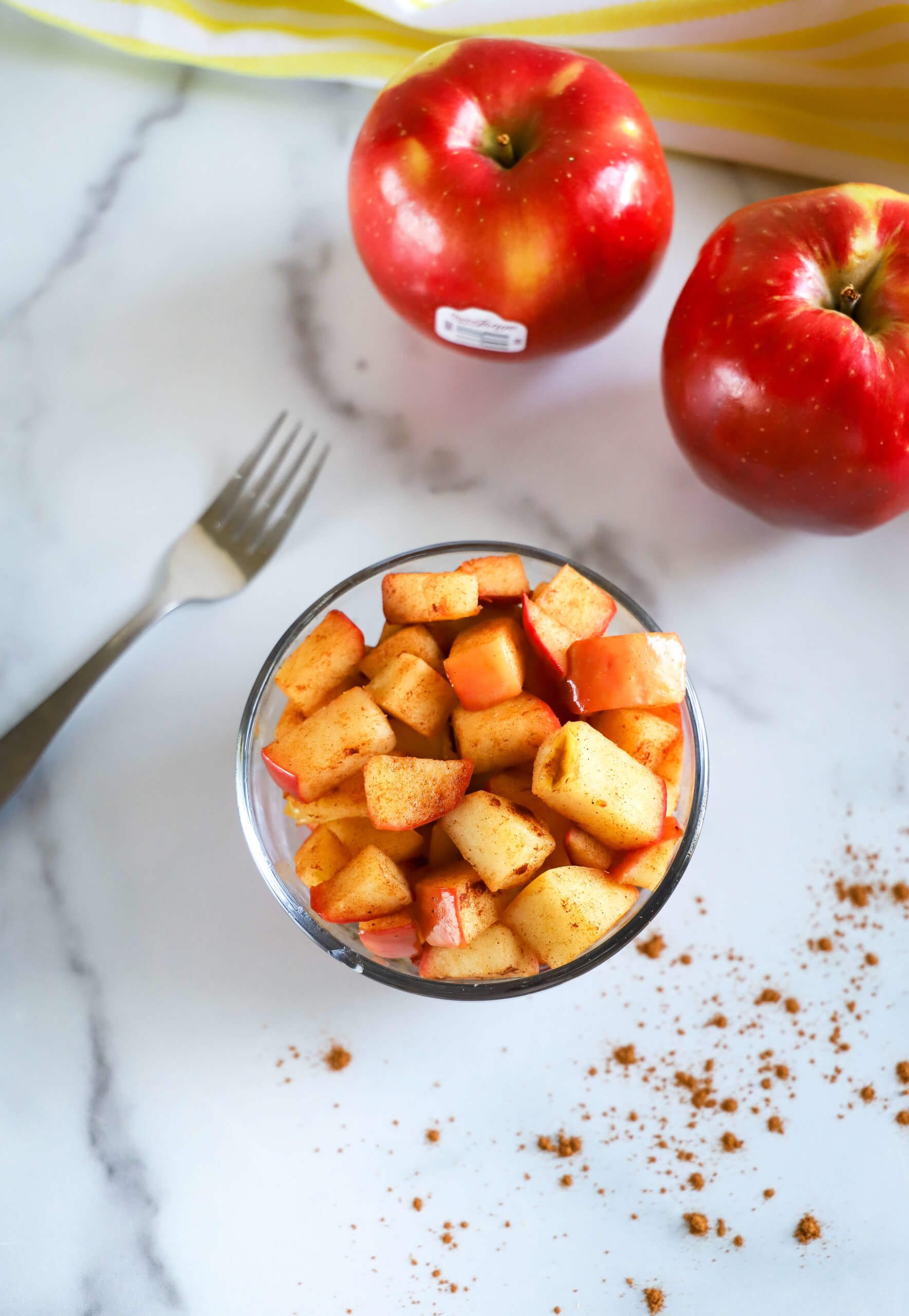 Cinnamon SweeTango Apples Cinnamon SweeTango Apples