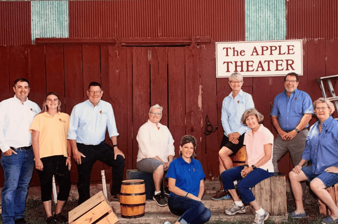 SweeTango: Pine Tree Apple Orchard