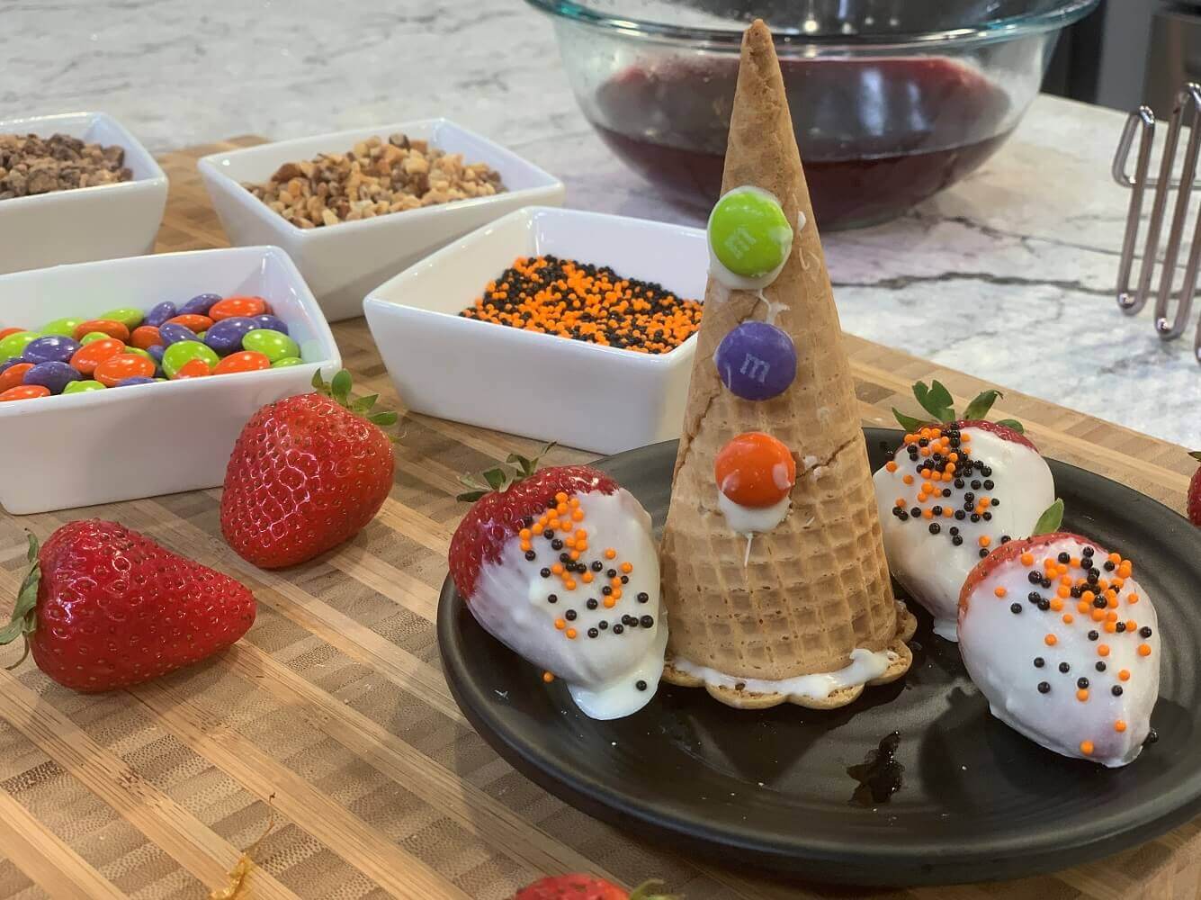 Halloween Treats with Berries Halloween Treats with Berries
