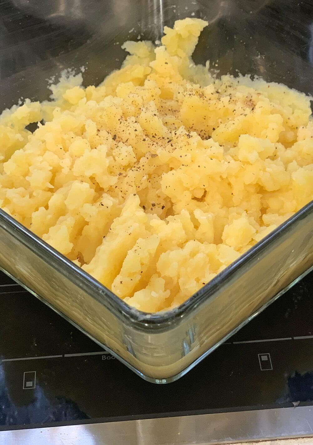 Traditional Mashed Potatoes for a Thanksgiving with fruits and vegetables. Traditional Mashed Potatoes for a Thanksgiving with fruits and vegetables.
