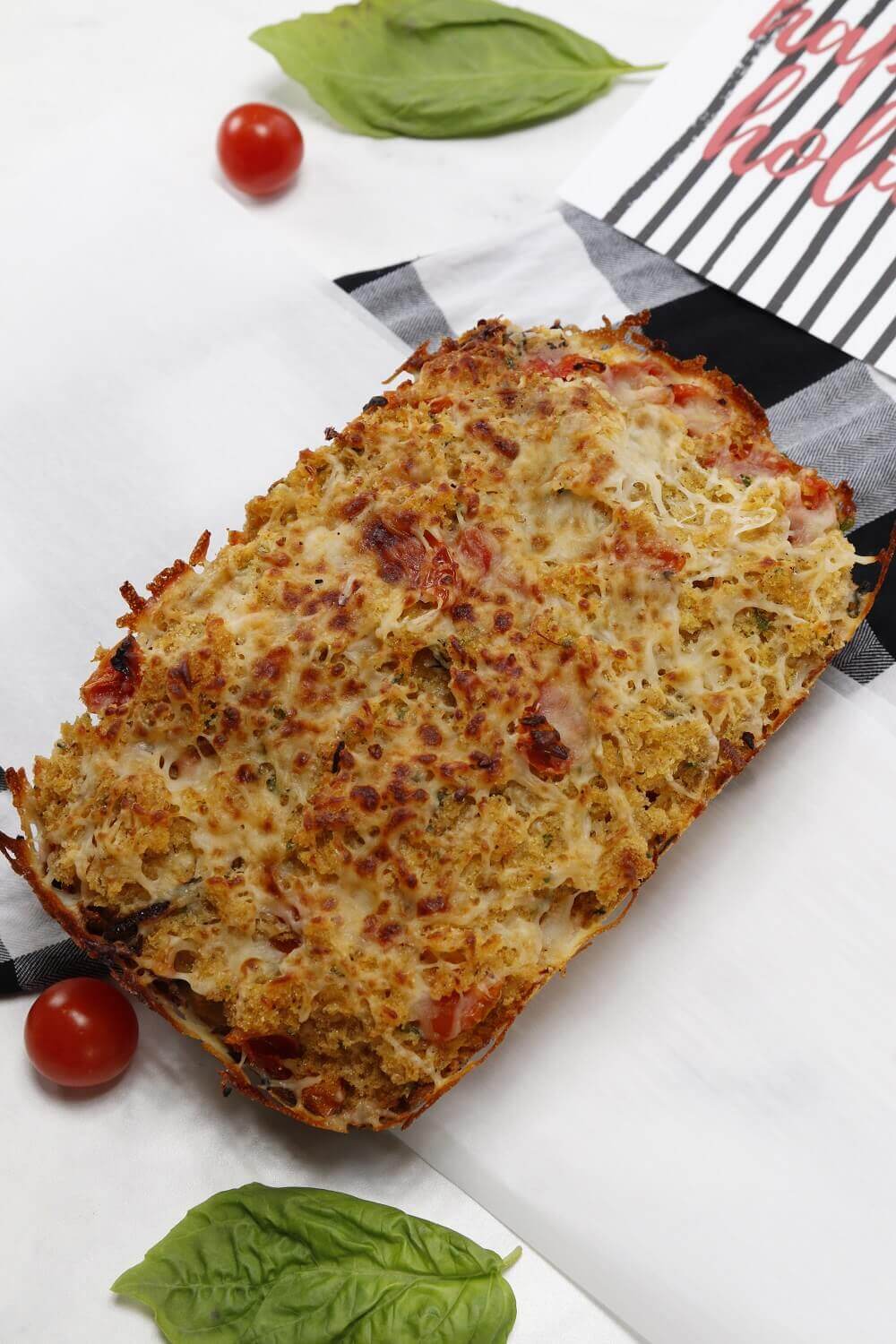 A fresh, quick, delicious bread loaf A fresh, quick, delicious bread loaf