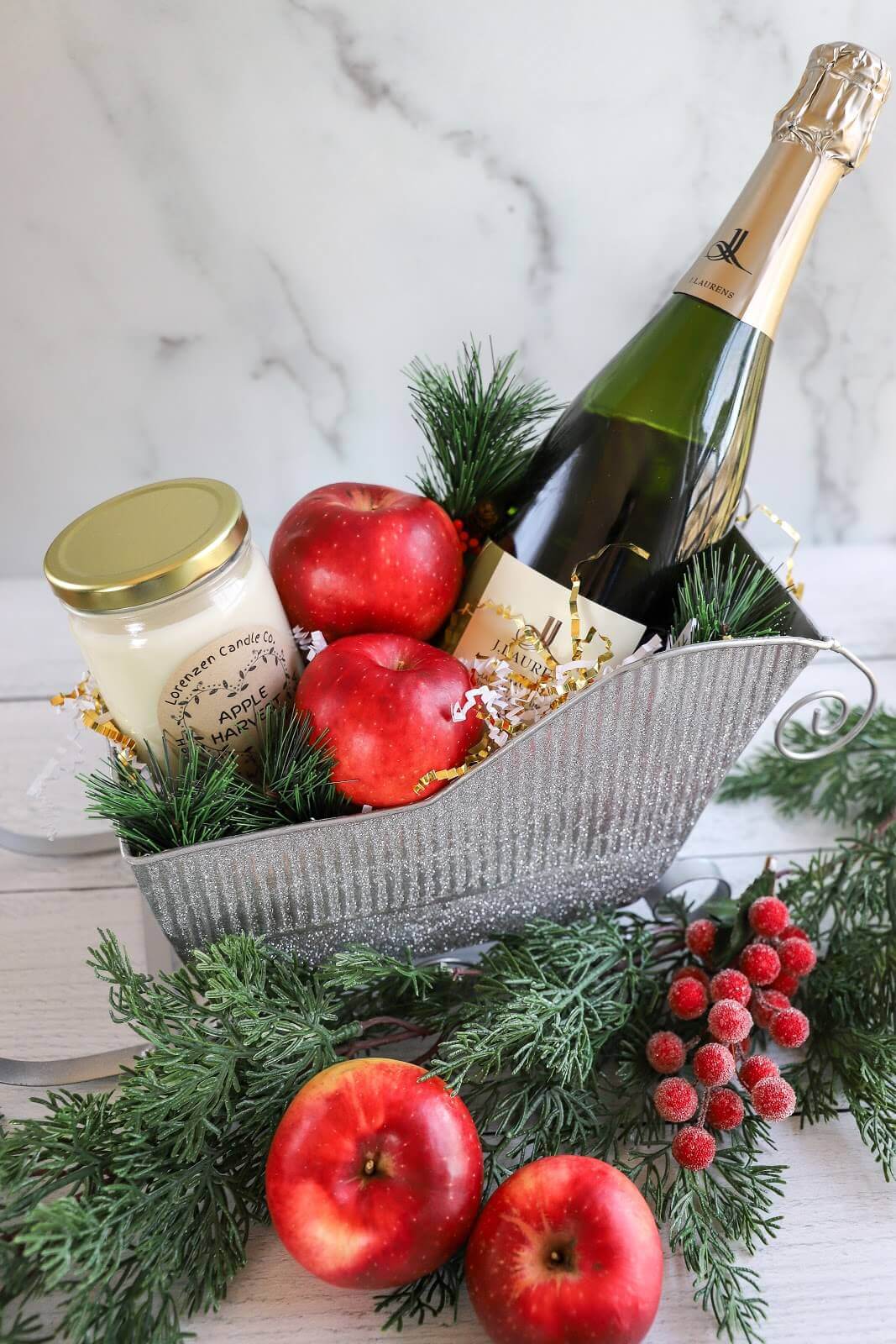 SweeTango® Apple Gift Basket SweeTango® Apple Gift Basket