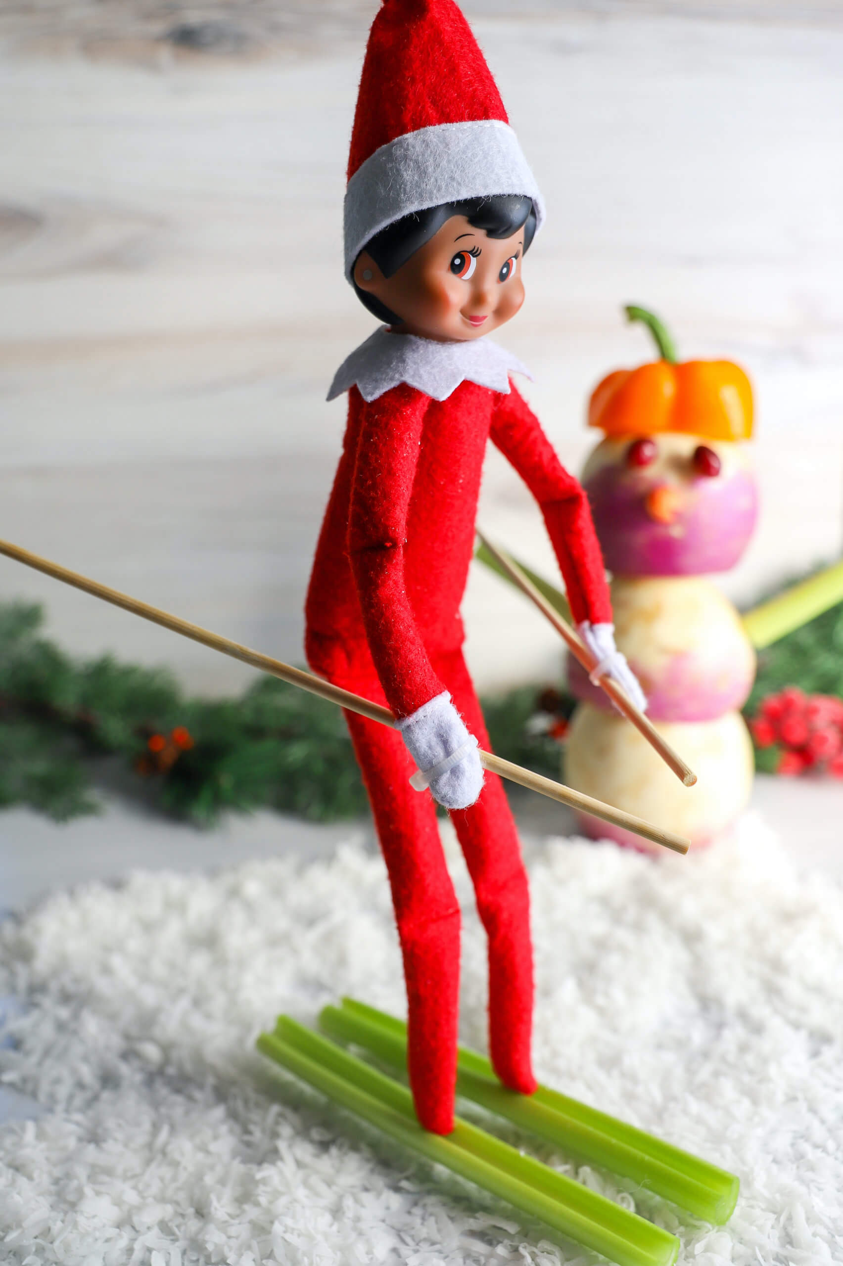 Easy Elf on the Shelf Ideas: Skiing Easy Elf on the Shelf Ideas: Skiing