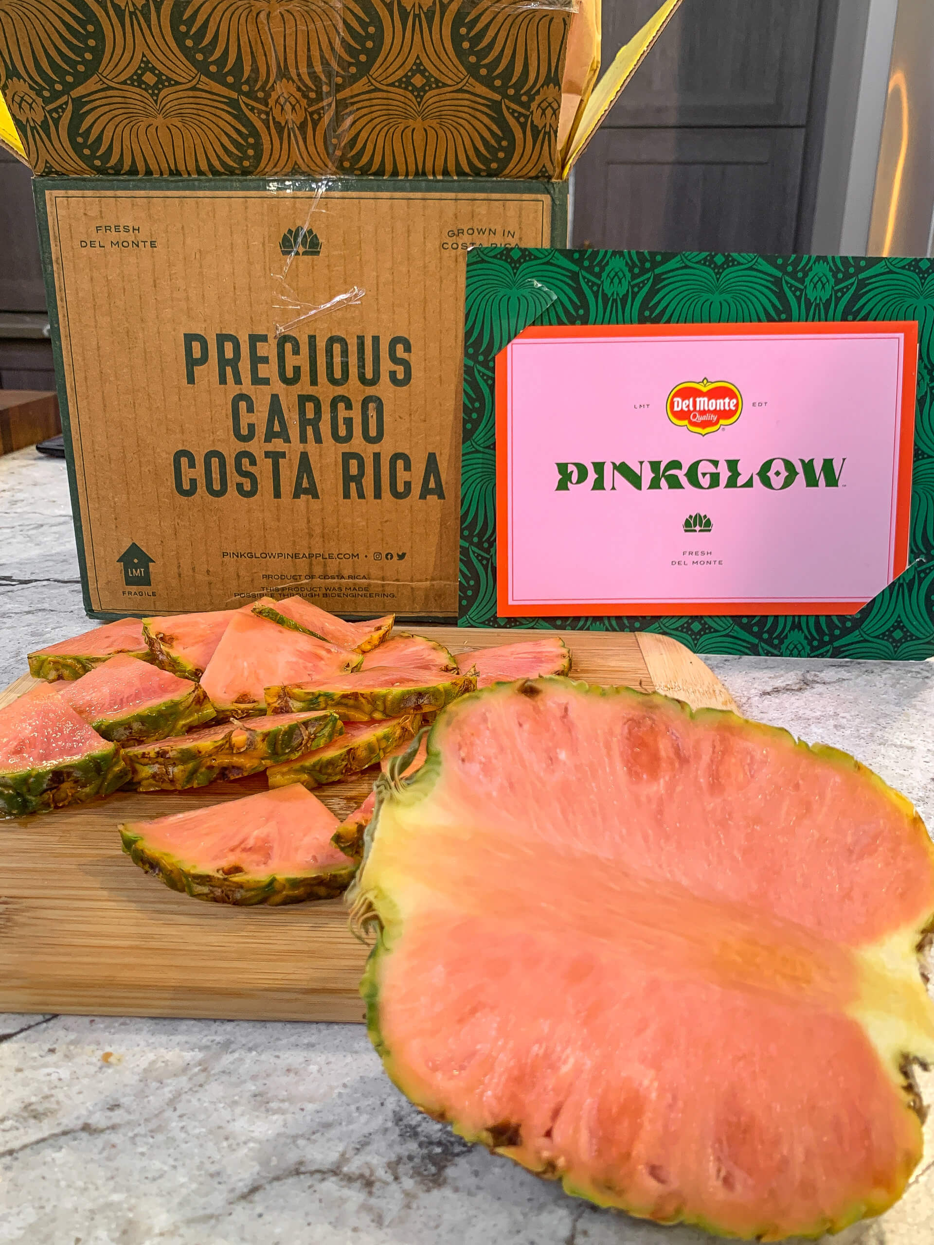 PinkGlow Pineapple PinkGlow Pineapple