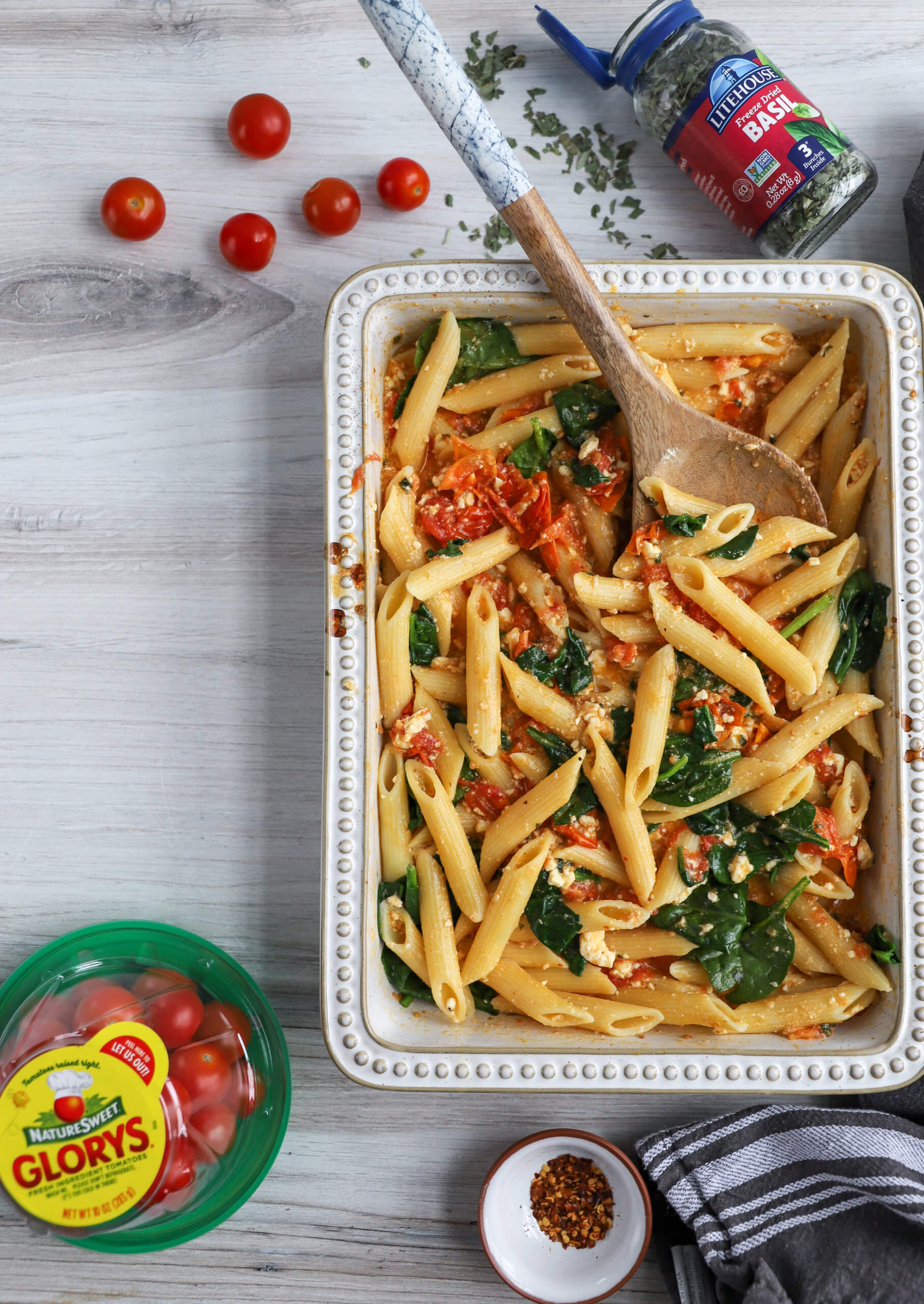 TikTok-Inspired Baked Feta Pasta TikTok-Inspired Baked Feta Pasta