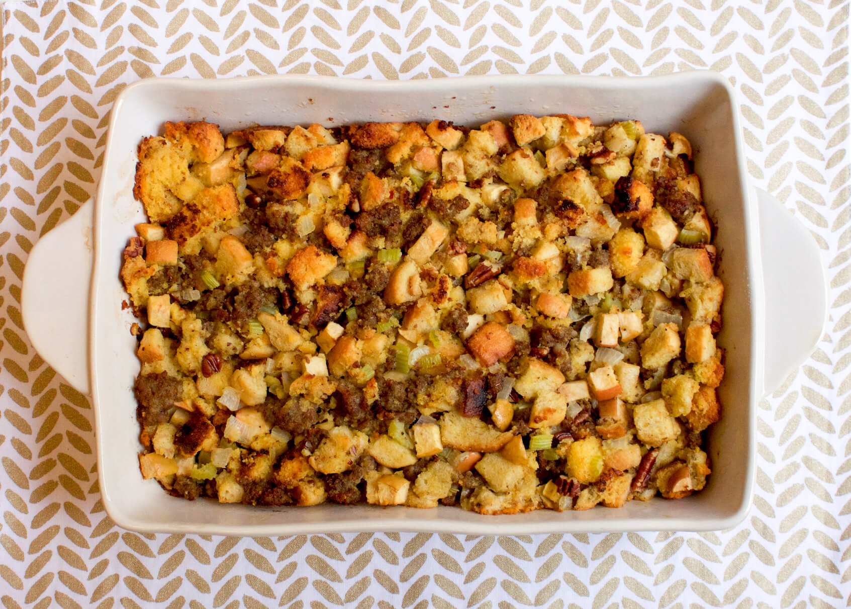 Cornbread-Sausage Stuffing Cornbread-Sausage Stuffing