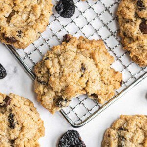 dried cherry chocolate chip cookies