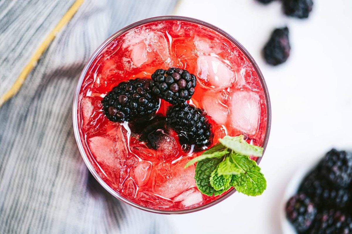 Blackberry Bourbon Lemonade