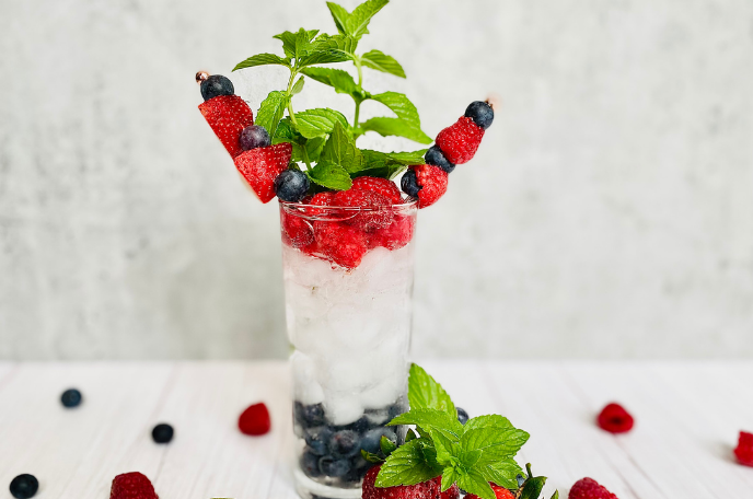 Red, White and Blueberry Mojito