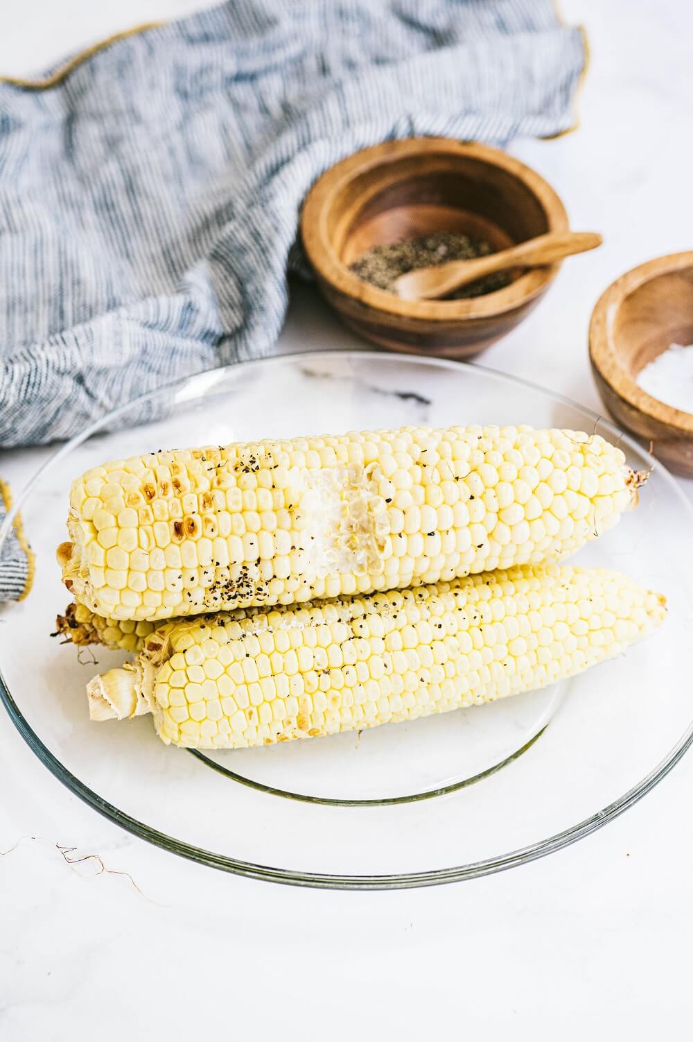 Bite into tasty, juicy corn Bite into tasty, juicy corn
