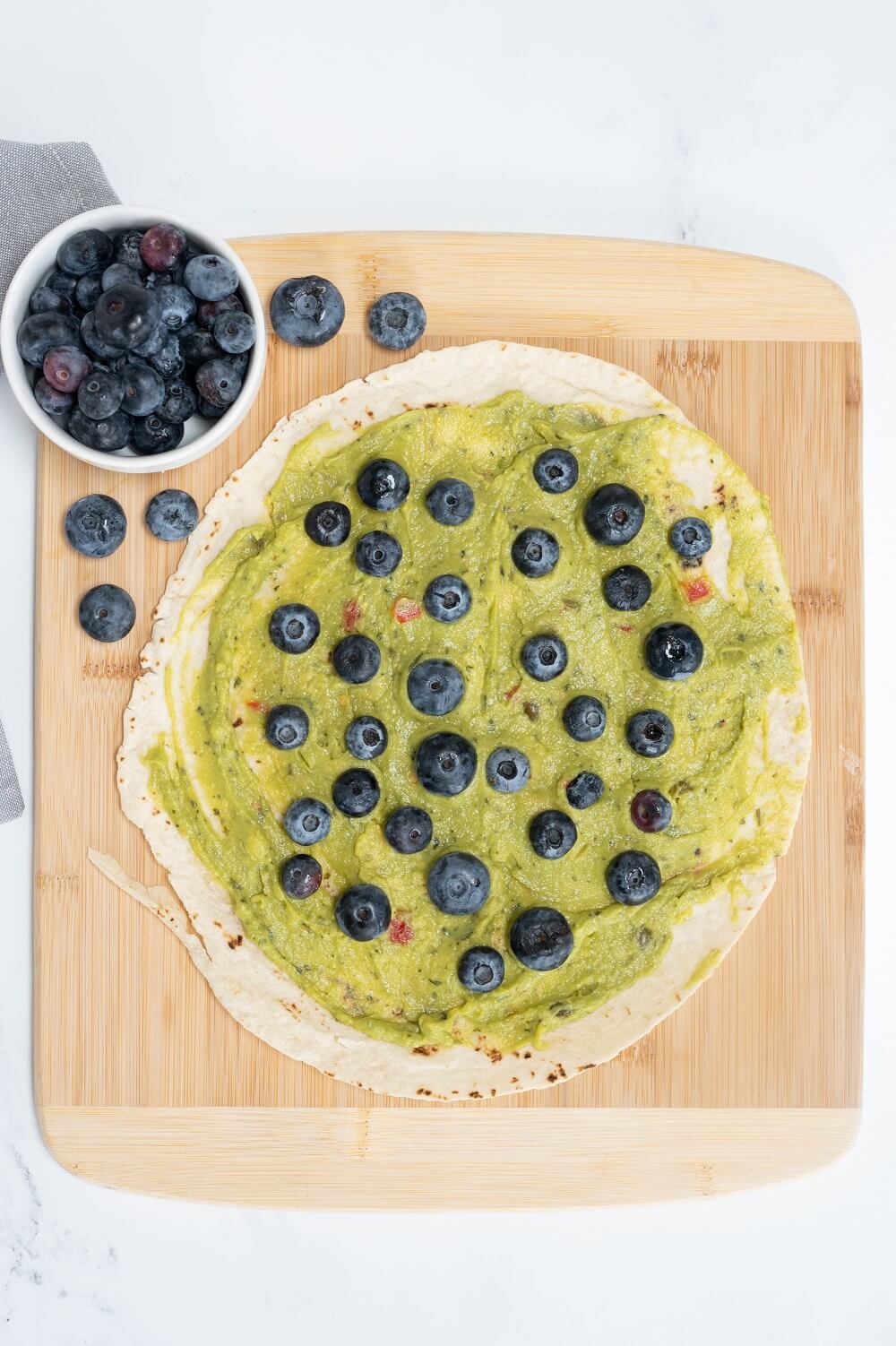 Blueberry Guacamole Pinwheels Blueberry Guacamole Pinwheels