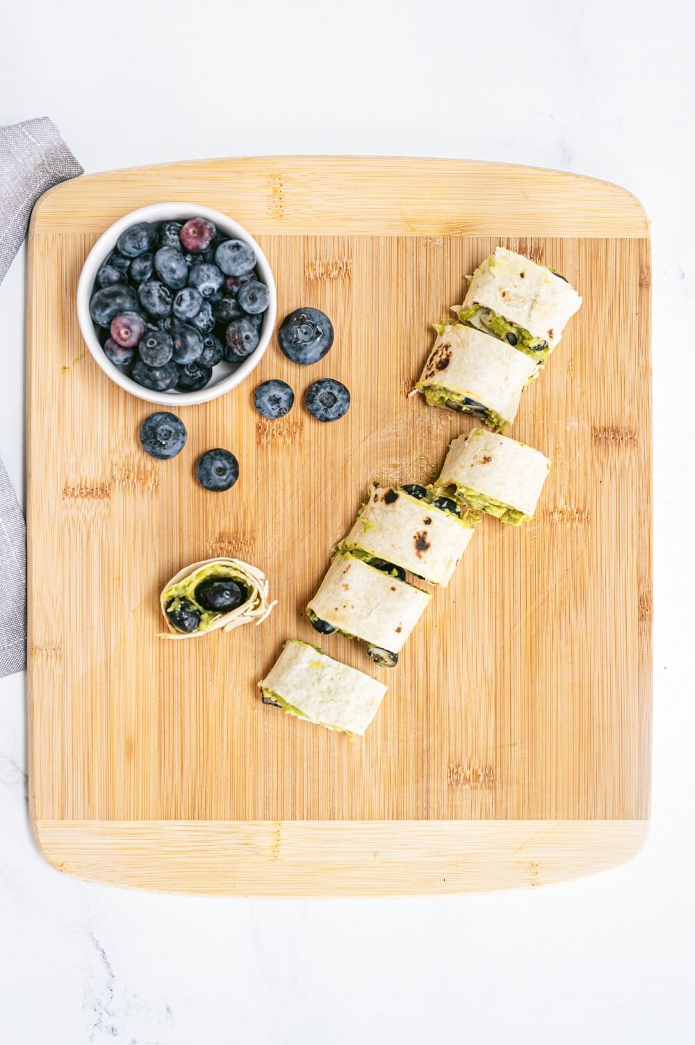 Blueberry Guacamole Pinwheels Blueberry Guacamole Pinwheels