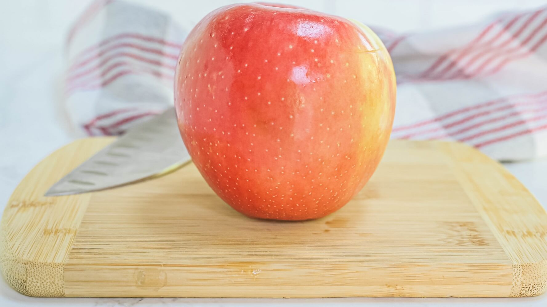 A healthy, tasty SweeTango apple A healthy, tasty SweeTango apple
