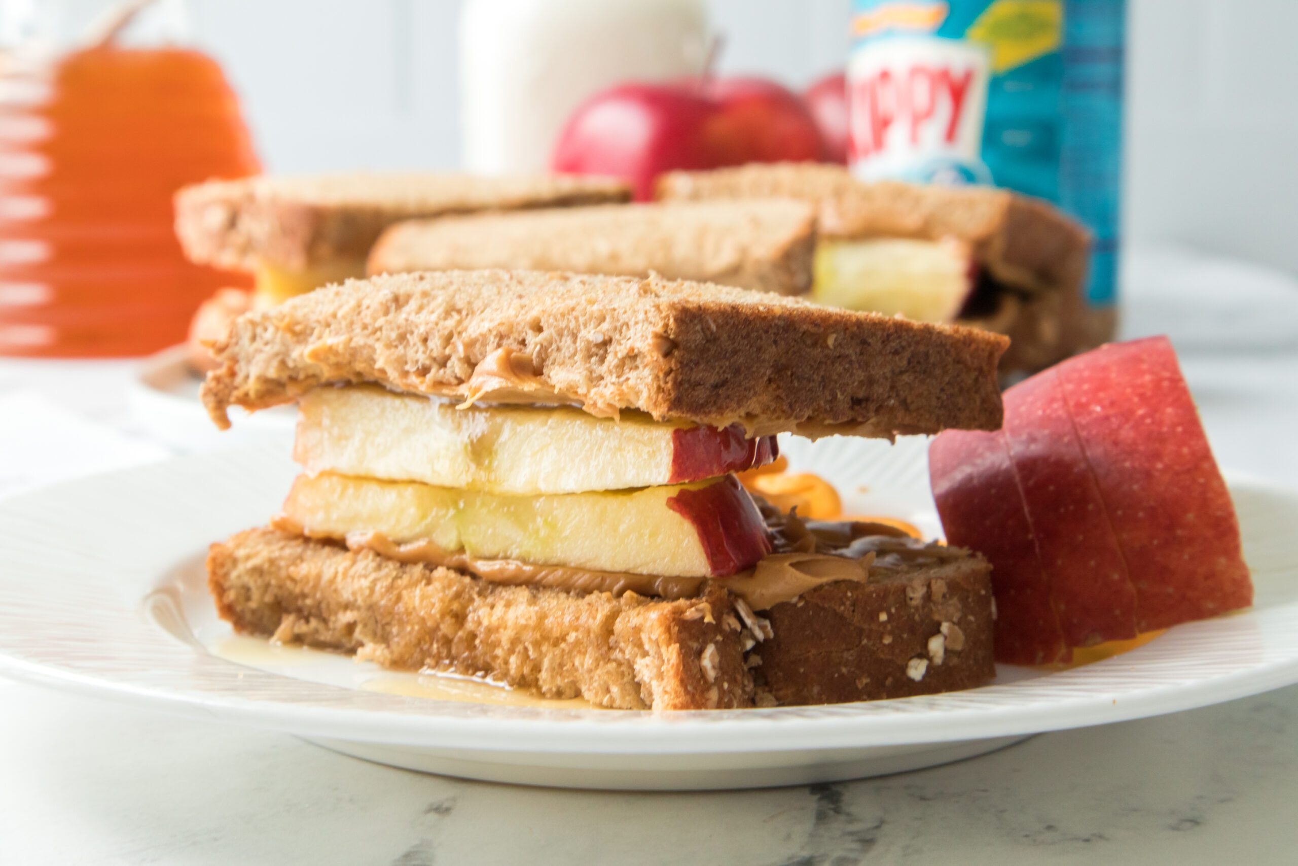 Easy School Lunch Ideas - Apple, Peanut Butter, and Honey Sandwich Easy School Lunch Ideas - Apple, Peanut Butter, and Honey Sandwich