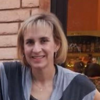 Jennifer Parkhill Headshot