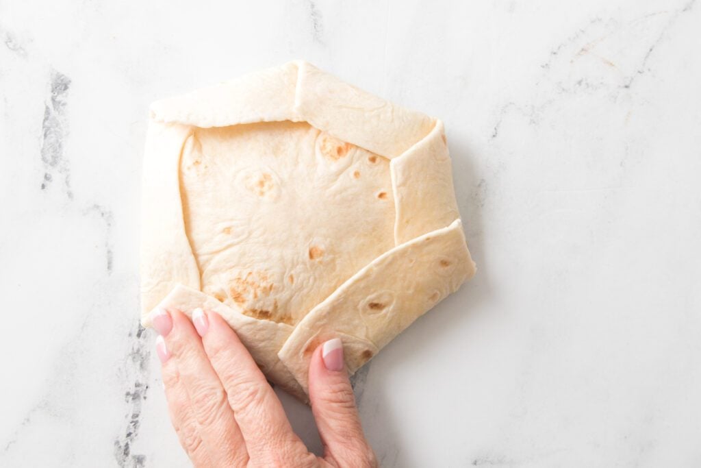 how to fold a crunchwrap