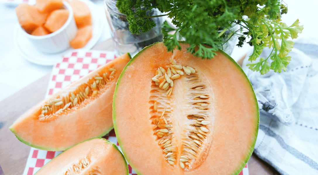 Variety of ways to cut cantaloupe