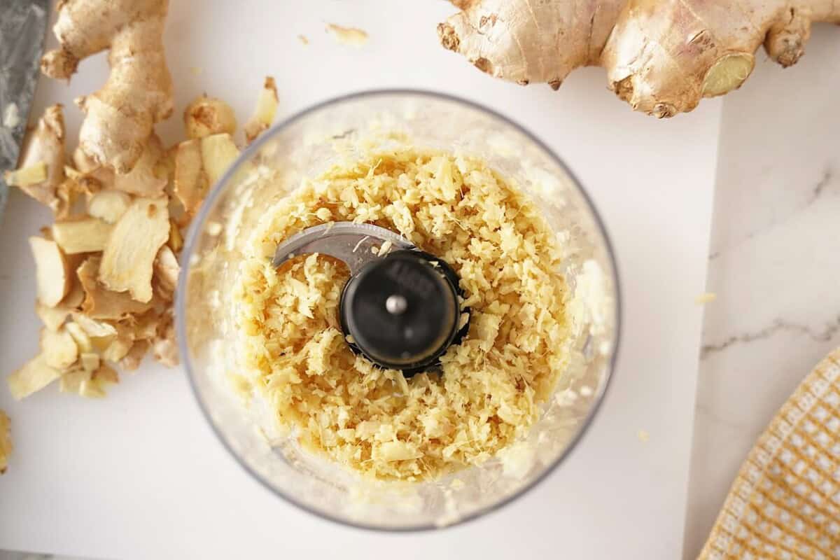 Freezing Ginger: Making Puree in blender