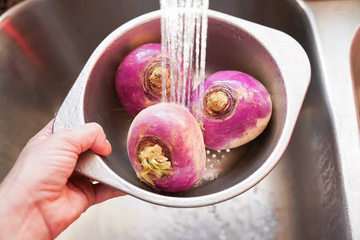 Washing Turnips