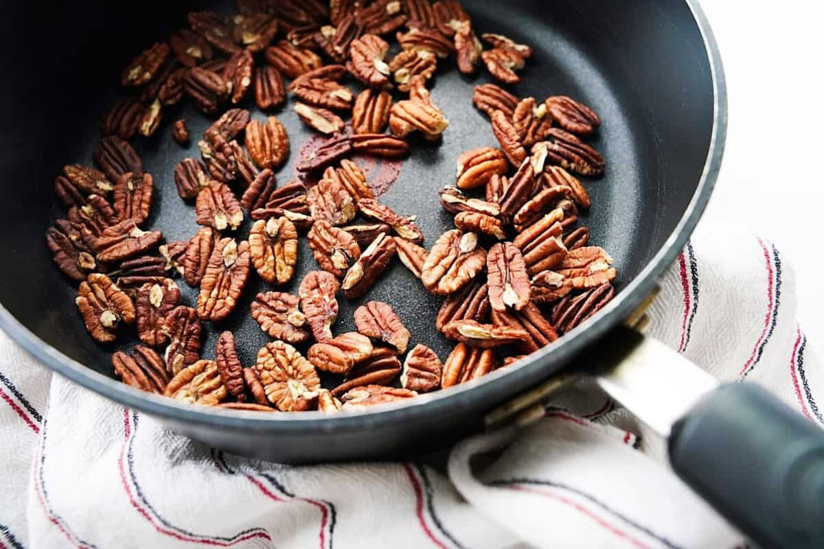 Pecans in Skillet