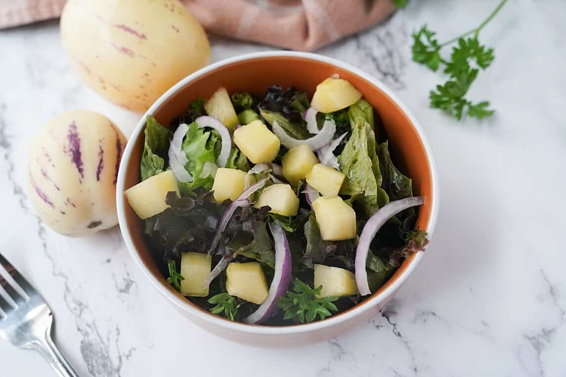 Salad with cut fruit